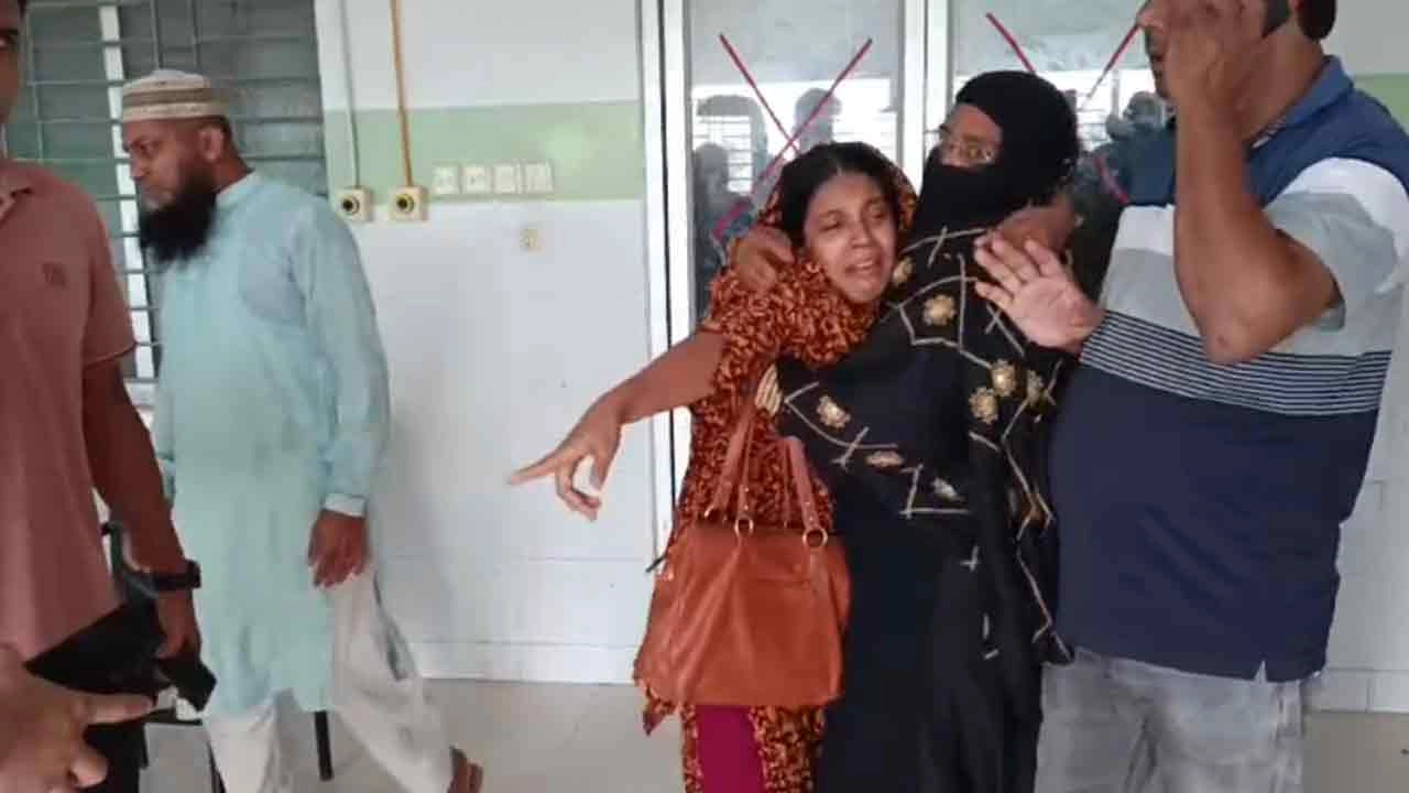 নিহত স্বজনের আহাজারি