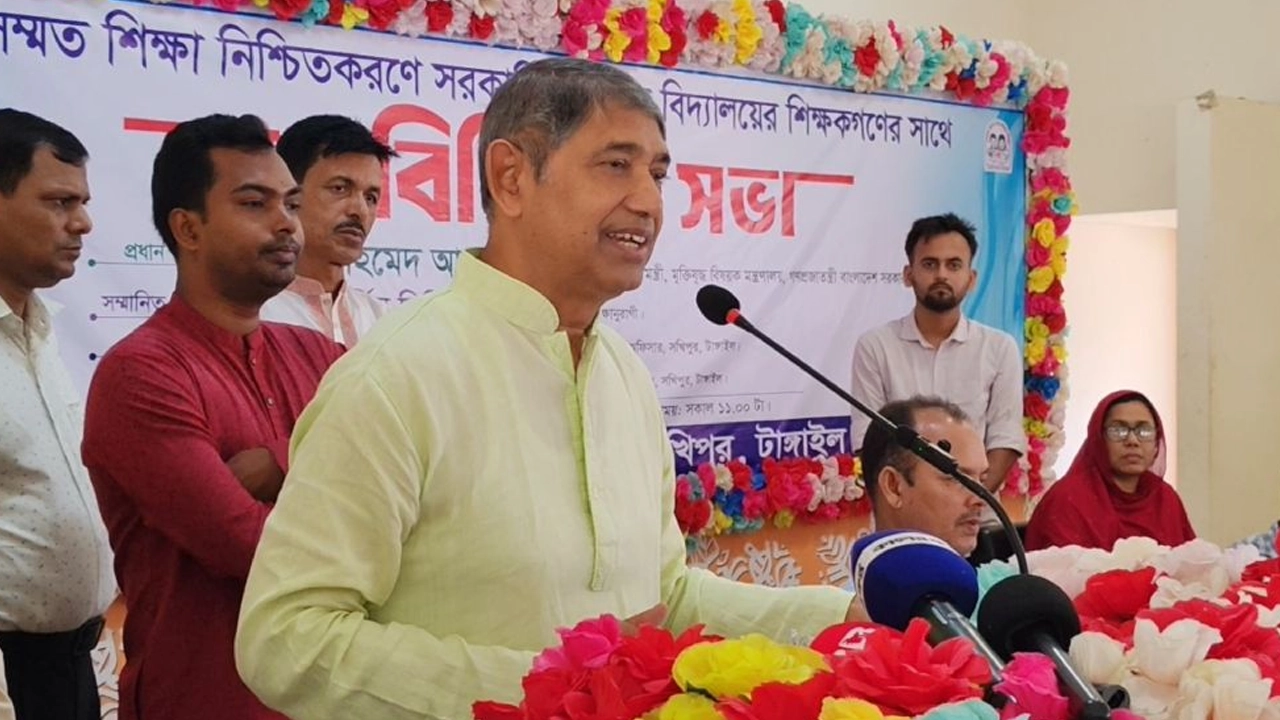 মুক্তিযুদ্ধ বিষয়কমন্ত্রী অ্যাডভোকেট আহমেদ আযম খান ।। ছবি: সংগৃহীত