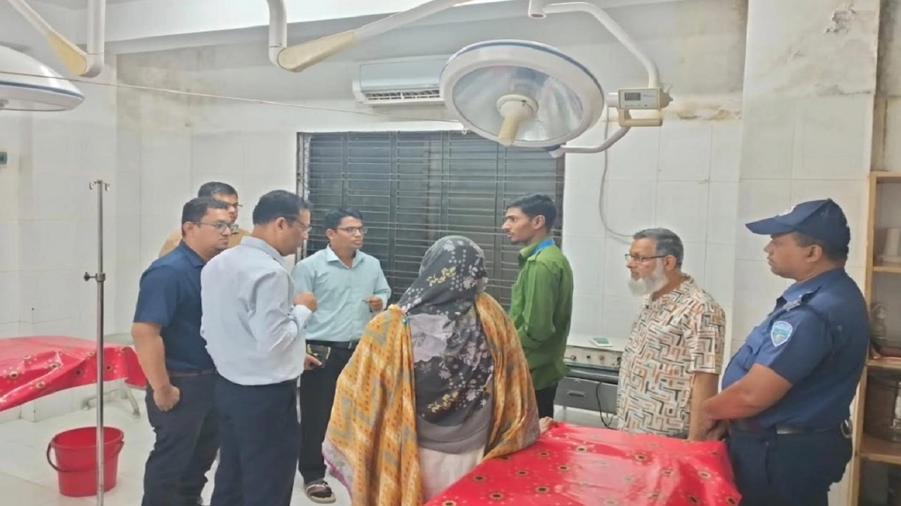 নোয়াখালীতে দুই হাসপাতালের কার্যক্রম বন্ধ