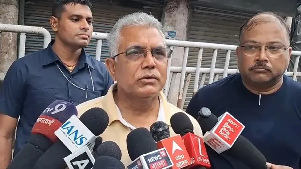 পশ্চিমবঙ্গের মন্ত্রী দীলিপ ঘোষ