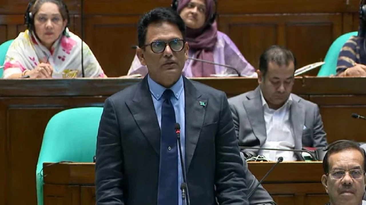 এইচএসসির তিন বিষয়ের পরীক্ষা পুনরায় নেওয়া হতে পারে: শিক্ষামন্ত্রী