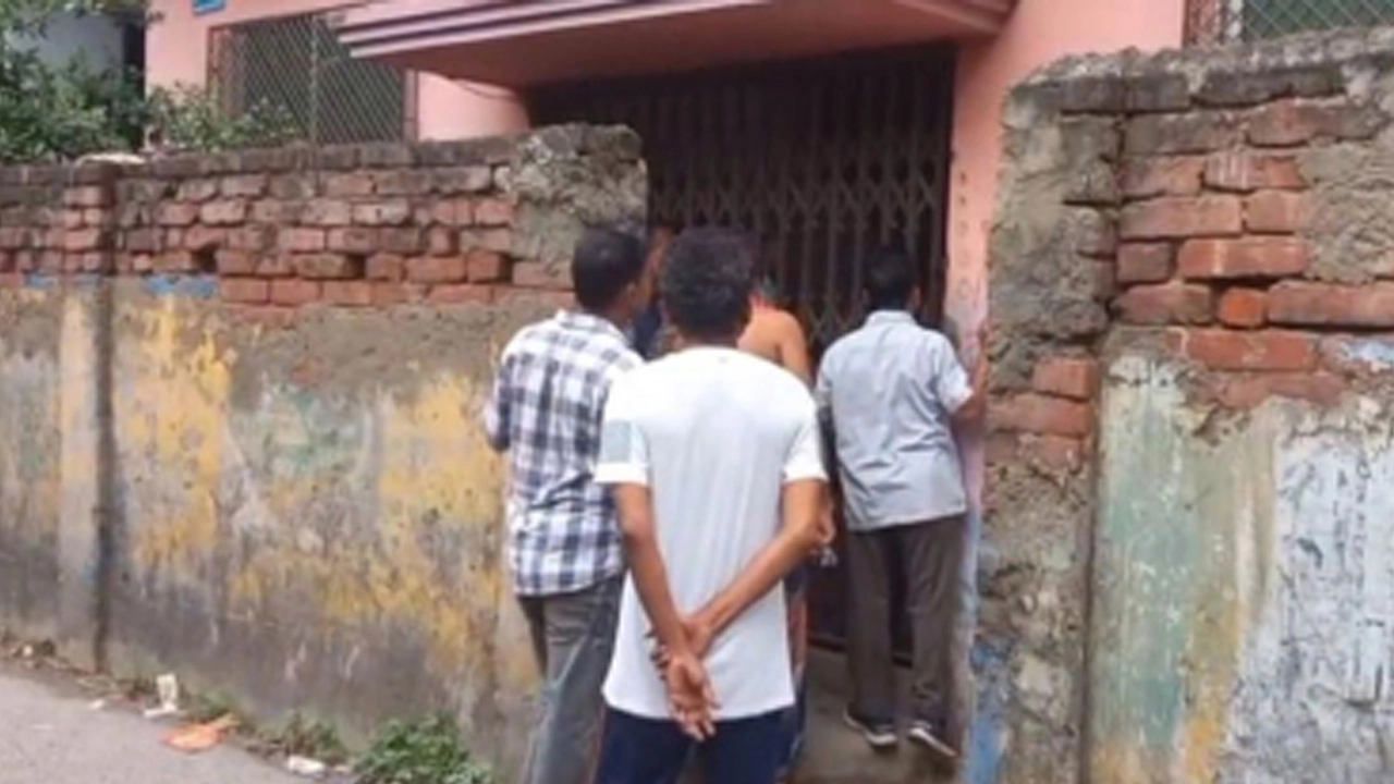 ৯ বছর ধরে পালিয়ে যাওয়া স্ত্রীকে খুঁজতে ২৩ কোটি টাকা ব্যয়