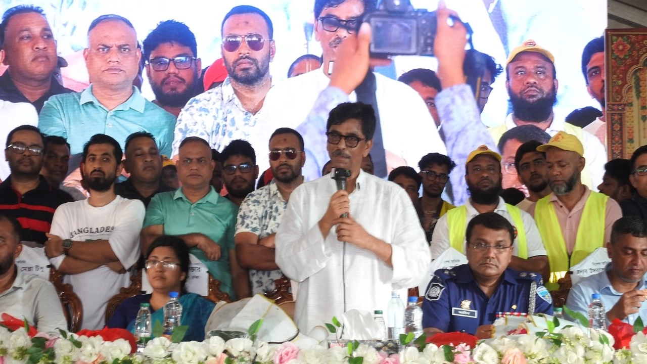 সরকার দেশের প্রতিটি নাগরিকের ধর্মীয় স্বাধীনতা রক্ষায় প্রতিশ্রুতিবদ্ধ: কৃষিমন্ত্রী