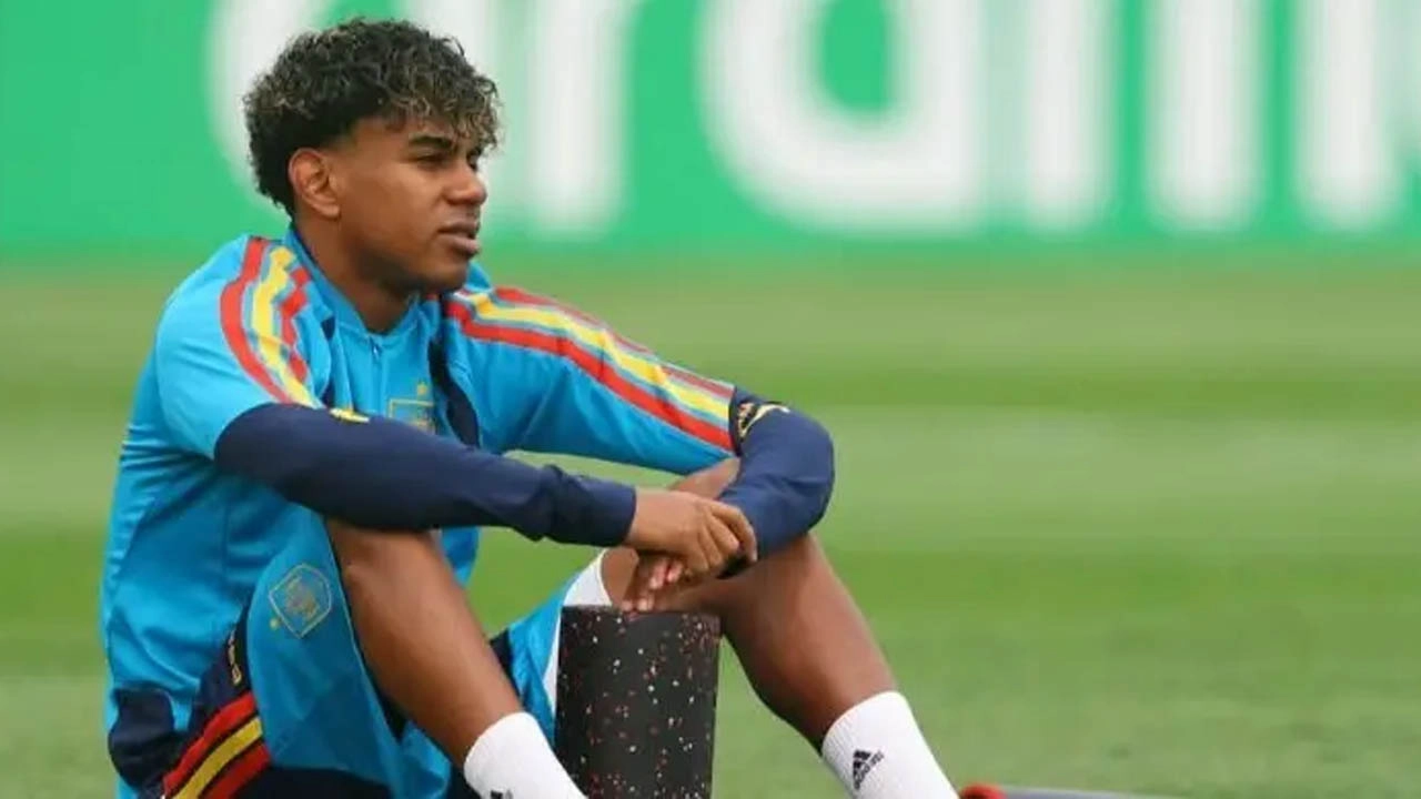ফাইনালের আগে ইয়ামালকে নিয়ে স্পেন শিবিরে দুঃসংবাদ