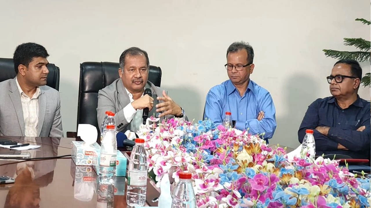 নবম ওয়েজ বোর্ড বাস্তবায়ন না হলে সাংবাদিকদের পেশাগত নিরাপত্তা নিশ্চিত করা সম্ভব নয়