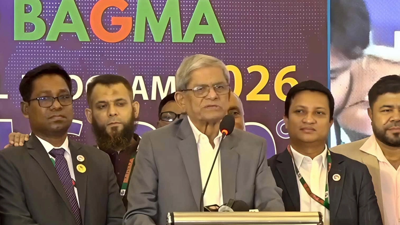 পোশাক শিল্পই দেশের অর্থনীতির সবচেয়ে বড় ভিত্তি হয়ে দাঁড়িয়েছে: মির্জা ফখরুল