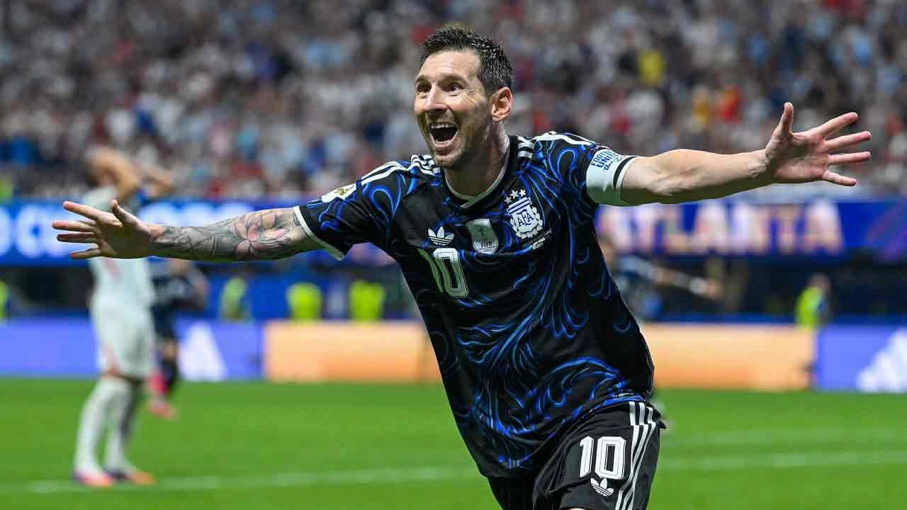 লিওনেল মেসি