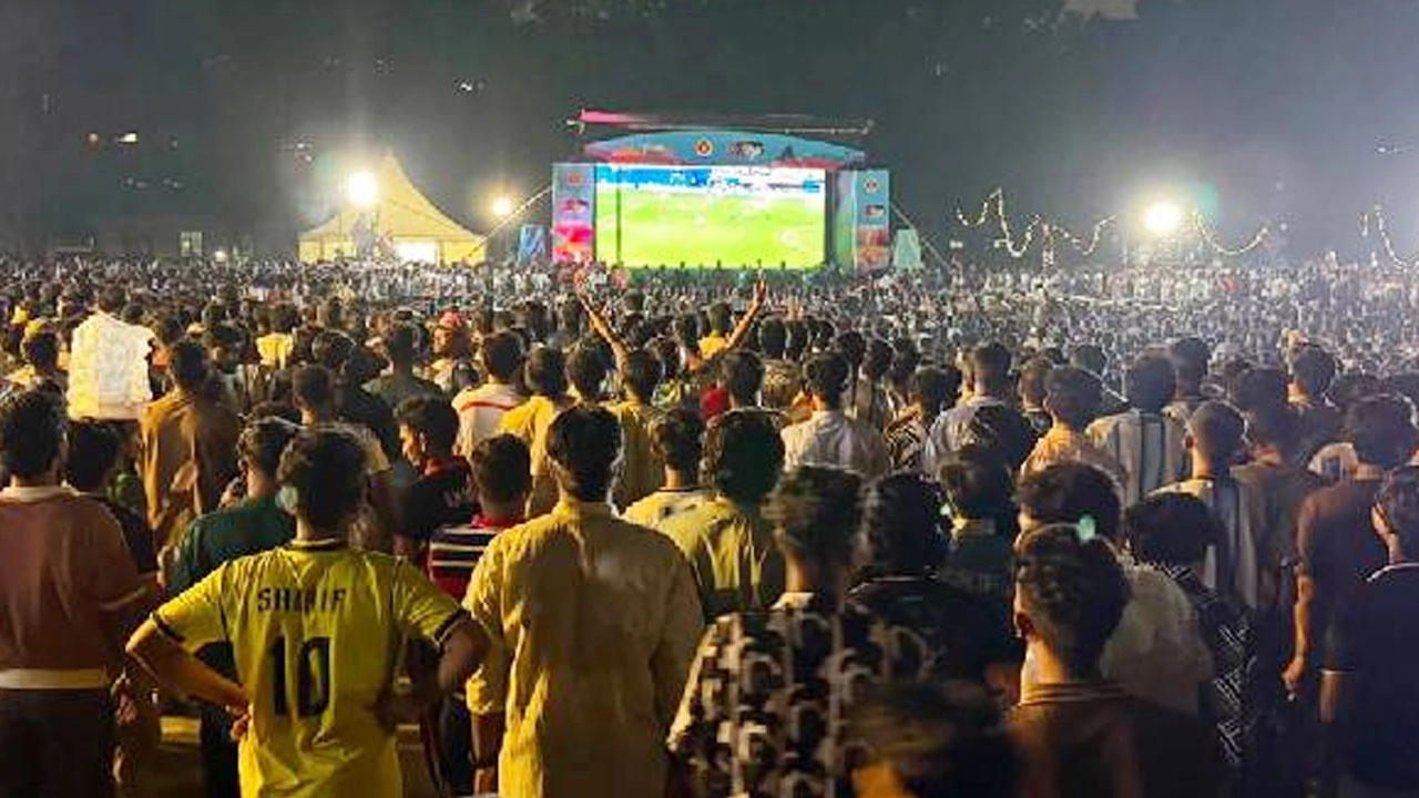 বিশ্বকাপ ফাইনাল ঘিরে ঢাবিতে কড়াকড়ি