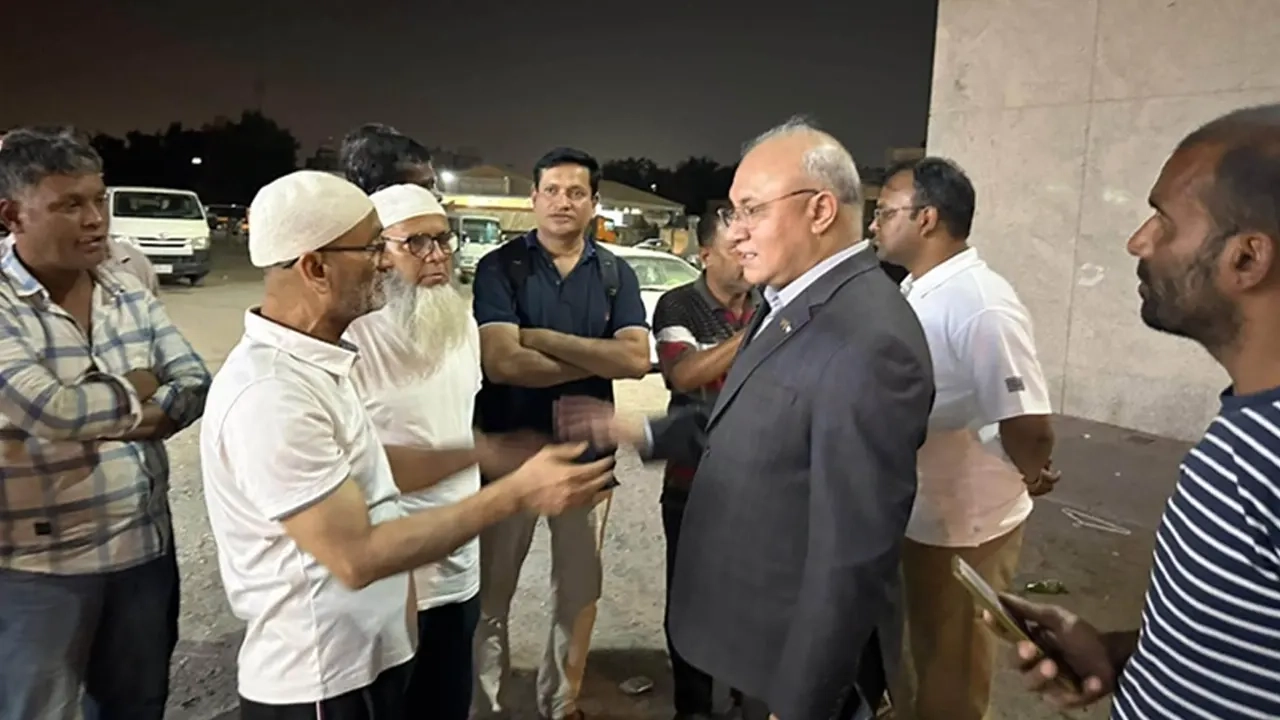 কুয়েত প্রবাসীদের উচ্ছেদ আতঙ্ক: জরুরি প্রয়োজনে দূতাবাসের নির্দেশনা