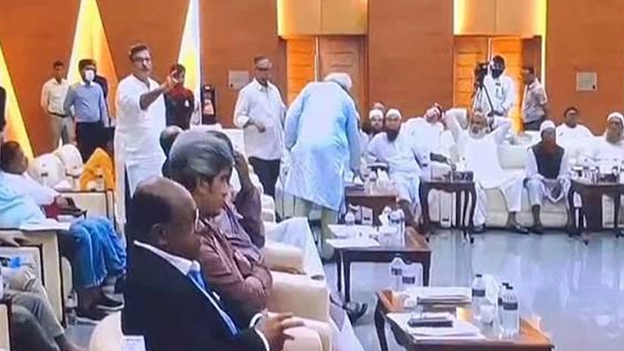 যে কারণে প্রধানমন্ত্রীর বৈঠক ত্যাগ করল জমিয়ত
