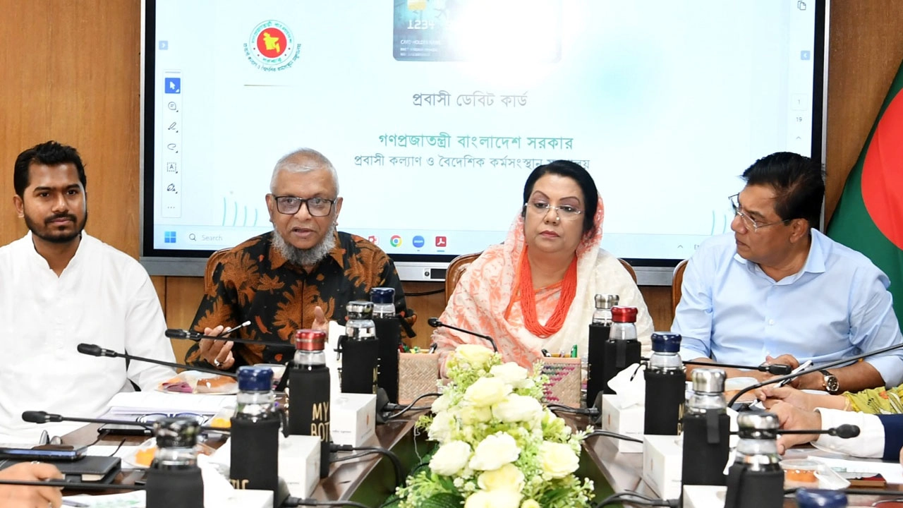 প্রবাসী কার্ডধারীদের জন্য বিমান টিকিটসহ বিশেষ সুবিধা যুক্ত করা হবে