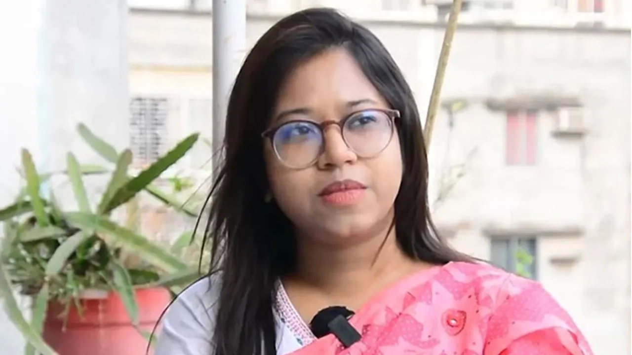 মেয়েটা যে অরক্ষিত হলো, এই দায়ভার কে নেবে: মনিরা শারমিন