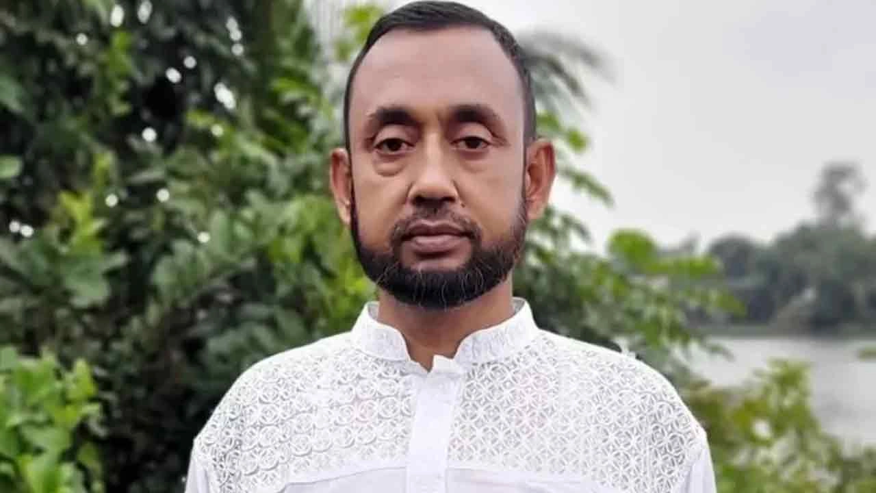 মহিলা কলেজে শিক্ষকতা করায় পদ গেল আরেক জামায়াত নেতার