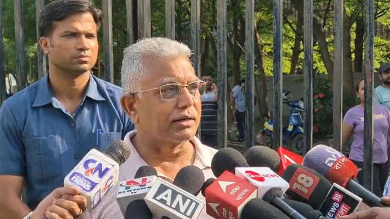ভারতকে বাংলাদেশ-পাকিস্তান বানানোর ষড়যন্ত্র চলছে: দিলীপ ঘোষ