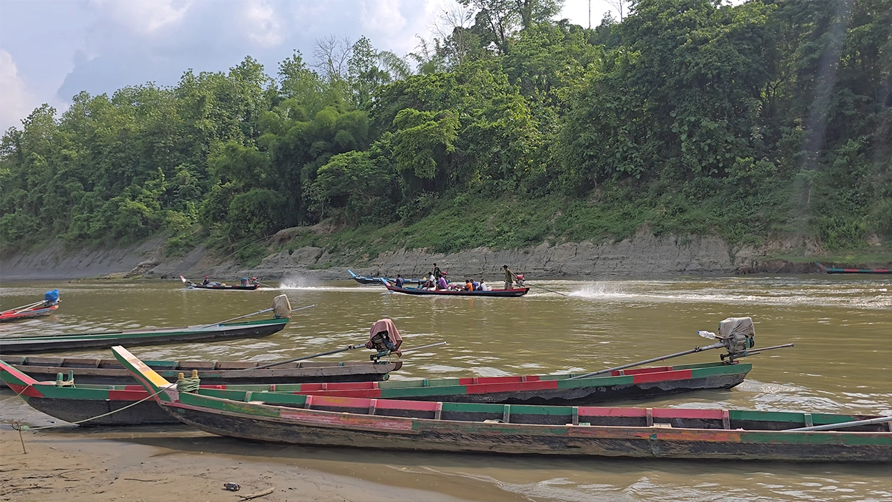 বান্দরবানে সাঙ্গু নদীতে নৌকাডুবি, পর্যটক নিখোঁজ