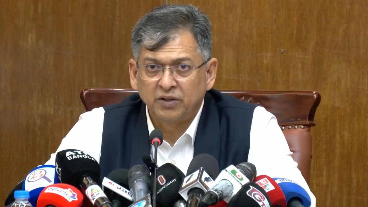 স্বরাষ্ট্রমন্ত্রী সালাহউদ্দিন আহমদ