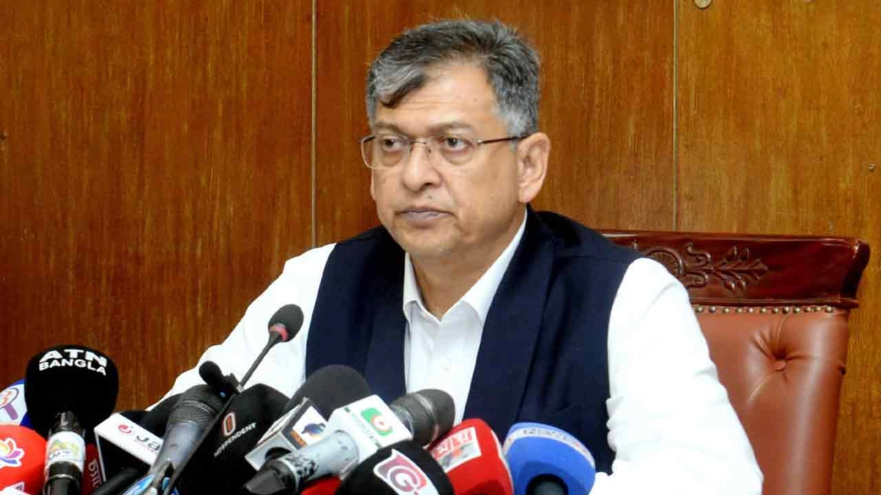 স্বরাষ্ট্রমন্ত্রী সালাহউদ্দিন আহমদ