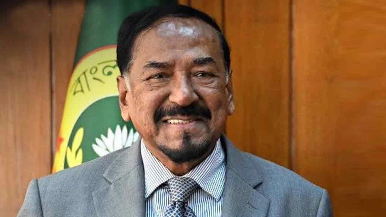 ভারপ্রাপ্ত রাষ্ট্রপতি হাফিজ উদ্দিন আহমদ