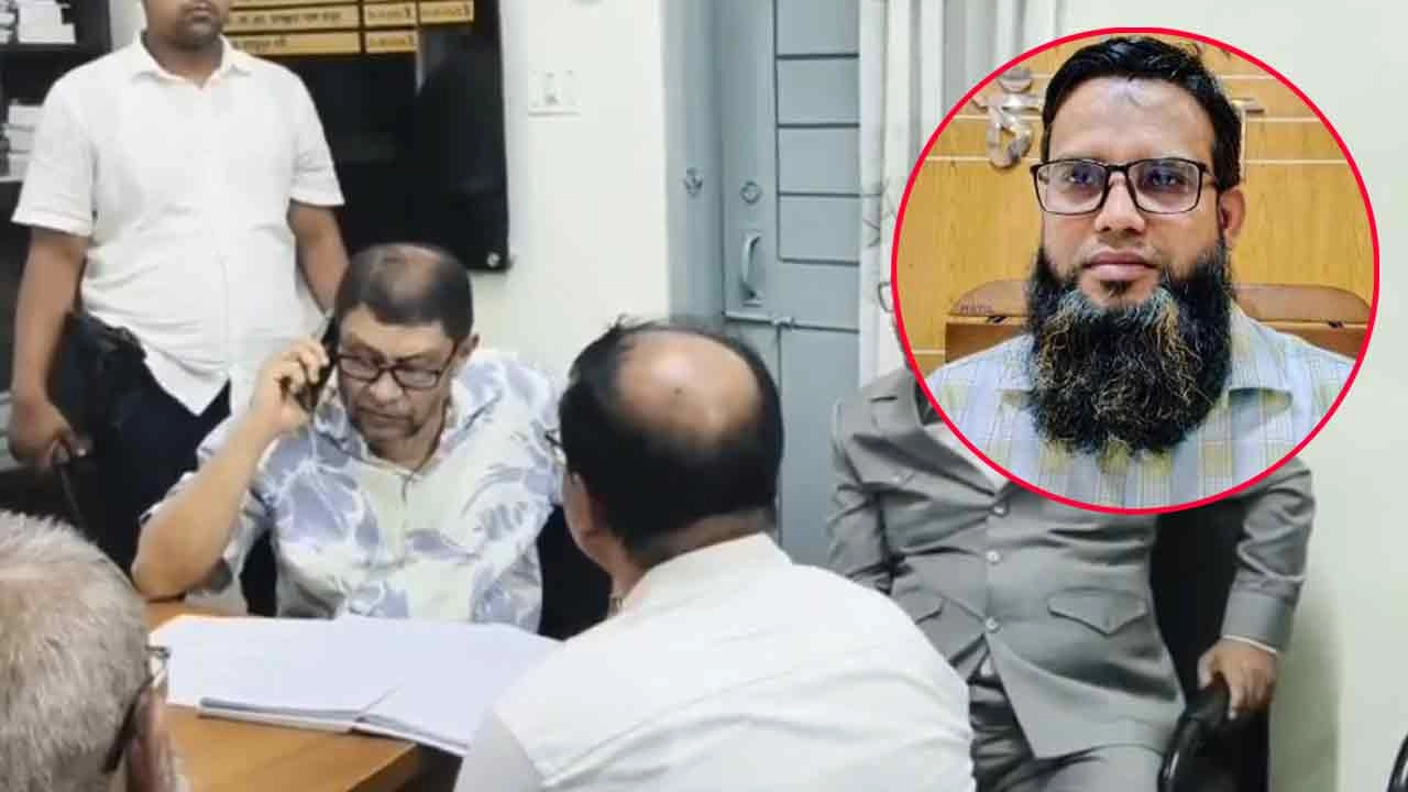 চাঁদপুরে স্বাস্থ্যমন্ত্রী সরদার মো. সাখাওয়াত হোসেন। ইনেসেটে সিভিল সার্জন ডা. নূর আলম দ্বীন