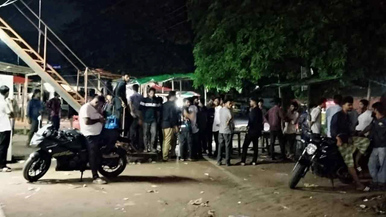 বরিশাল বিশ্ববিদ্যালয়ে শিক্ষার্থীদের মধ্যে হাতাহাতি