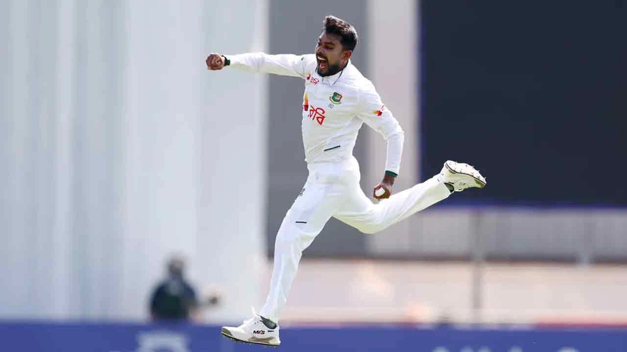 বাংলাদেশের অলরাউন্ডার মেহেদী হাসান মিরাজ