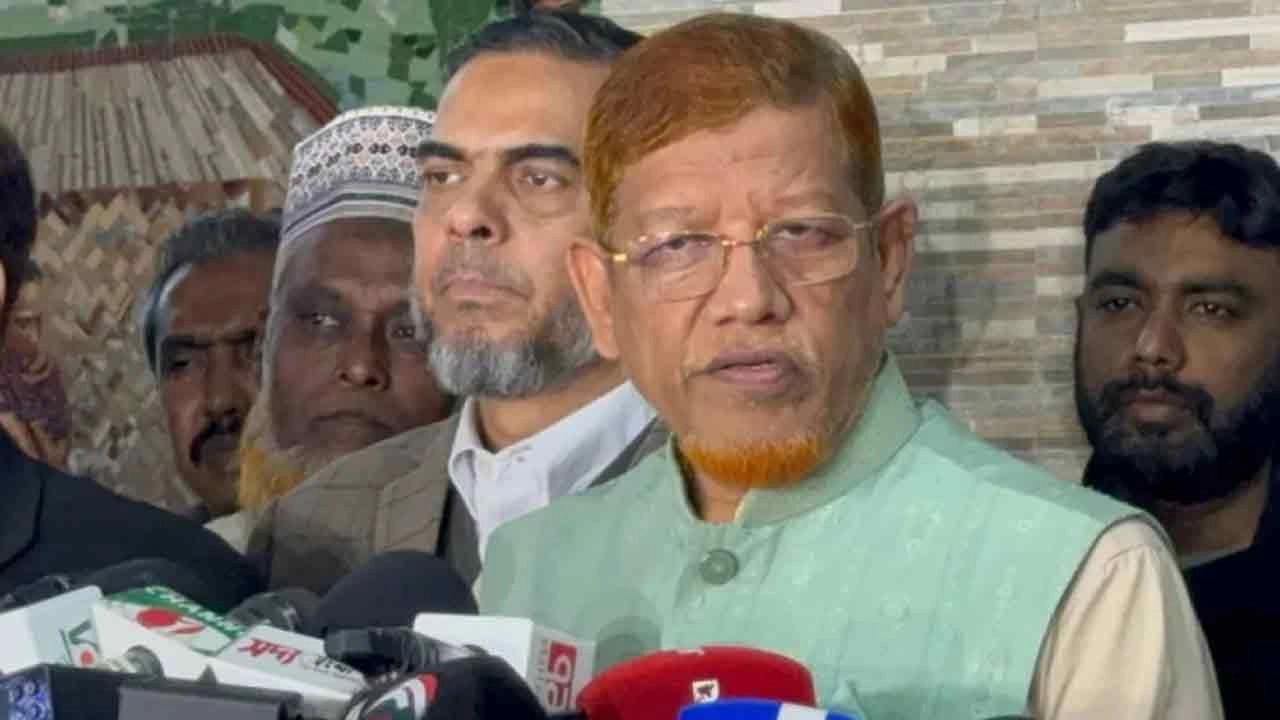 জামায়াতে ইসলামীর সহকারী সেক্রেটারি জেনারেল ও সাবেক এমপি ড. এএইচএম হামিদুর রহমান আযা