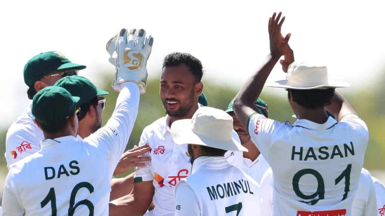 ম্যাকাই টেস্টে দুর্দান্ত বোলিংয়ে ইতিহাস গড়েছেন বাংলাদেশের বাঁহাতি পেসার শরীফুল ইসলাম