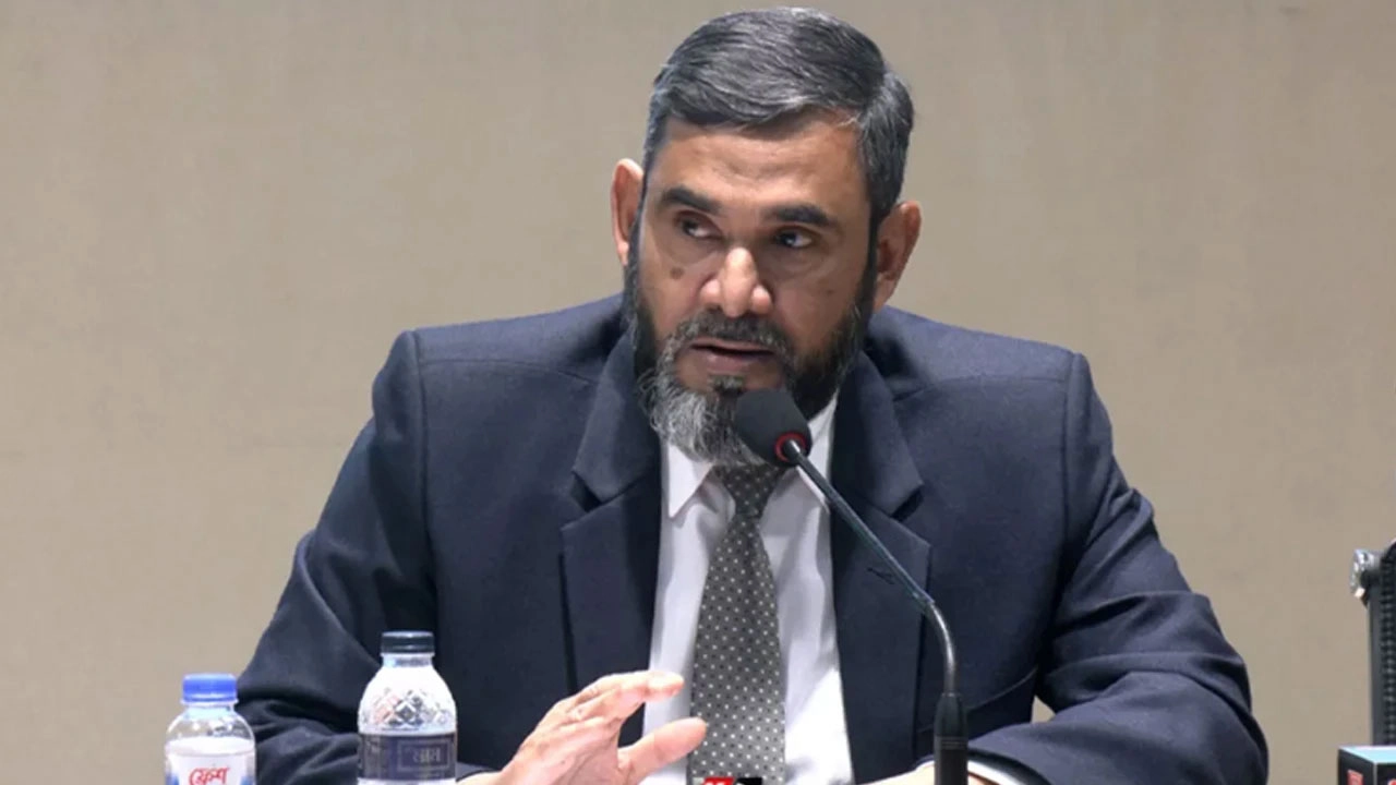 নির্বাচন কমিশনার আবুল ফজল মোহাম্মদ সানাউল্লাহ। ছবি: সংগৃহীত