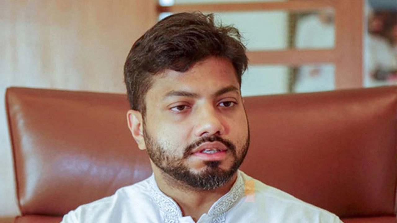 মুক্তিযুদ্ধ প্রতিমন্ত্রী ইশরাক হোসেন। ছবি: সংগৃহীত