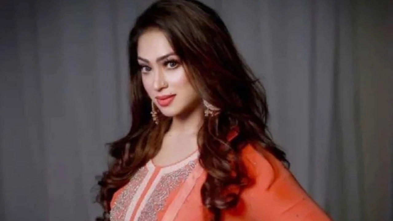 চিত্রনায়িকা সাদিকা পারভীন পপি