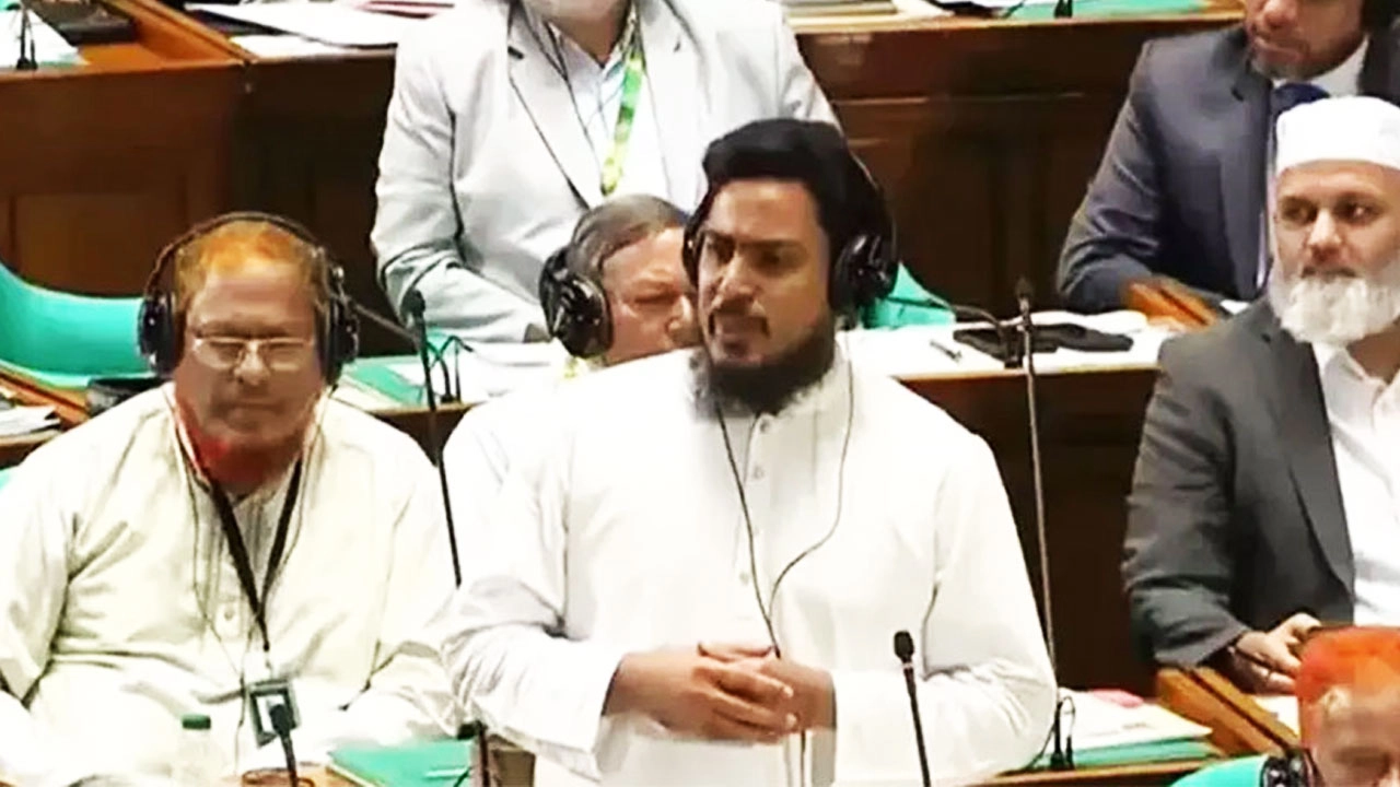 সংসদ সদস্য আখতার হোসেন। ছবি: সংগৃহীত