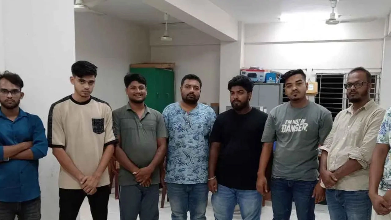 রাতে গোপন বৈঠক থেকে যুবলীগের ৮ নেতাকর্মী আটক