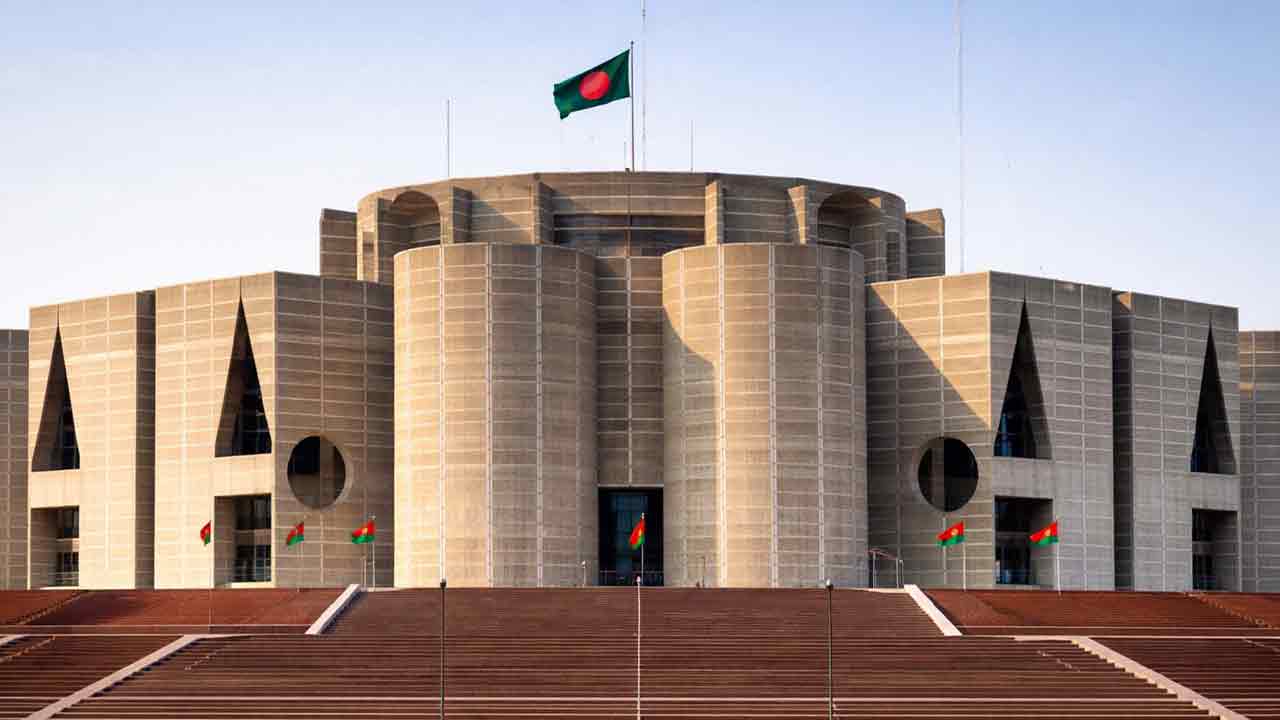 জাতীয় সংসদে বিরোধী দল জামায়াতে ইসলামীর অভিযোগের জবাবে স্বরাষ্ট্রমন্ত্রী সালাহউদ্দিন আহমদ বলেছেন, বিধি মেনেই সব বিল পাস হয়েছে। আপনিও কি তা-ই মনে করেন?