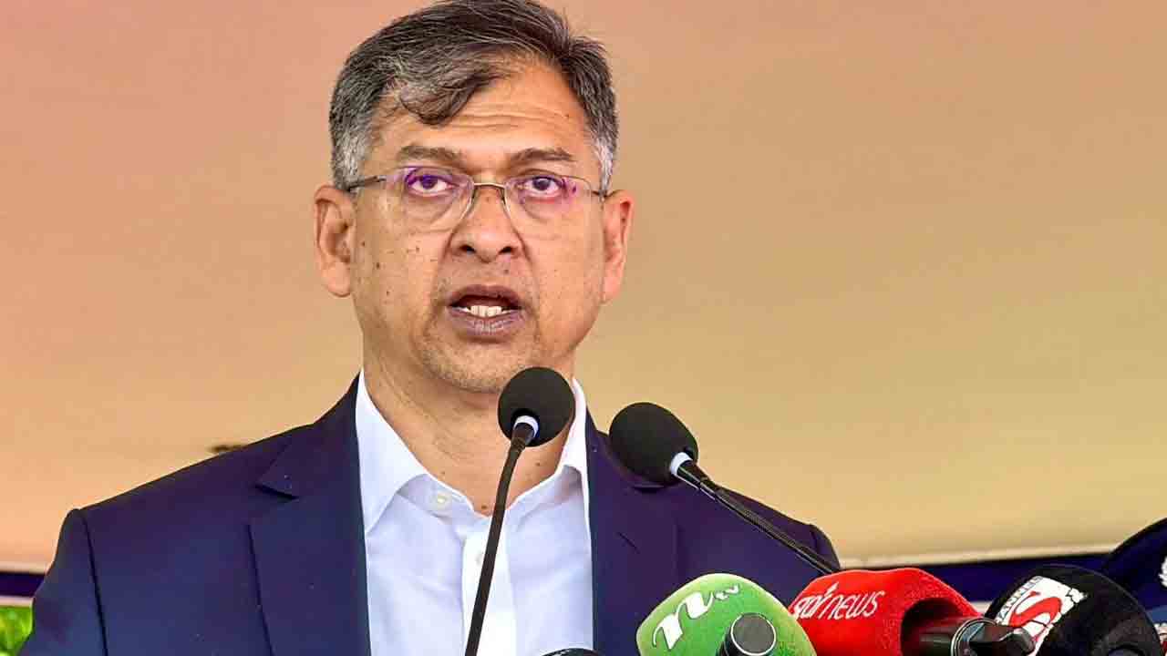 স্বরাষ্ট্রমন্ত্রী সালাহউদ্দিন আহমদ বলেছেন, জঙ্গল সলিমপুর আর কোনো বিচ্ছিন্ন গোষ্ঠীর অভয়ারণ্য হিসাবে থাকবে না। আপনিও কি তা-ই মনে করেন?