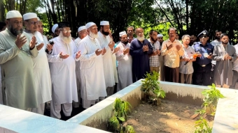 সিলেটে শহীদ সাংবাদিক তুরাবের কবর জিয়ারত করলেন বিরোধীদলীয় নেতা
