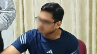 সমকামিতায় অভিযুক্ত শিক্ষার্থীকে নিজ জিম্মায় নিলেন ঢাবি শিক্ষক 