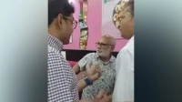 লন্ডনে ছাত্রদল নেতার তোপের মুখে সাবেক মন্ত্রী শ ম রেজাউল করিম