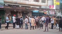 রাজধানীর দৈনিক বাংলা মোড়ে গোলাগুলি, যা বলছে পুলিশ