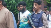 জুলাই যোদ্ধাদের  ‘জঙ্গি’ আখ্যা, জাবি শিক্ষার্থীকে পুলিশে সোপর্দ