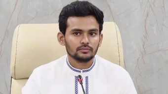মধ্যরাতে পোস্ট দিয়ে ডিলিট করলেন আসিফ মাহমুদ