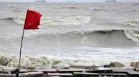 সাগরে লঘুচাপ, বন্দরে ৩ নম্বর সতর্ক সংকেত