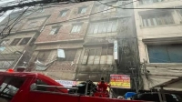 ২ ঘণ্টার চেষ্টায় পুরান ঢাকার গোডাউনে লাগা আগুন নিয়ন্ত্রণে
