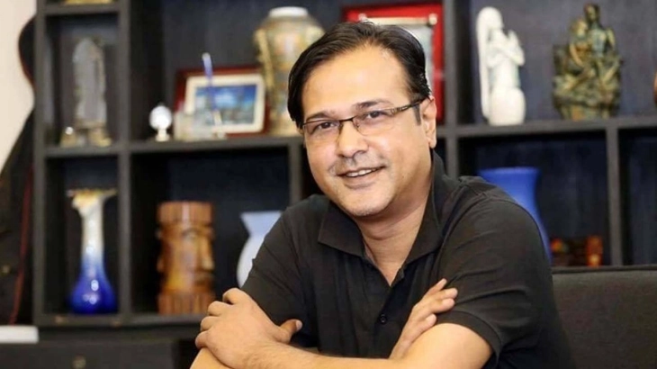 প্রবাসীদের নিয়ে আসিফ আকবরের আবেগঘন পোস্ট