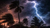 রাজধানীসহ ১৩ জেলায় ঝড়ের শঙ্কা, সতর্কতা জারি