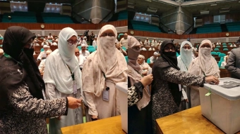রাষ্ট্রপতি নির্বাচনে ভোট দিলেন জামায়াতের নারী এমপিরা