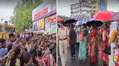 পশ্চিমবঙ্গের জেলায় জেলায় সরকারবিরোধী বিক্ষোভ, যোগ দিচ্ছেন হাজার হাজার নারী