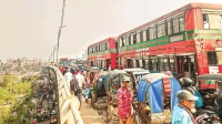 বাবুবাজার সেতুতে যানজটের মহাযজ্ঞ 