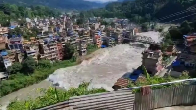 ভয়াবহ বন্যা: যে প্রশ্নের উত্তর খুঁজতে দিশেহারা নেপাল