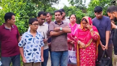 সপরিবারে আত্মগোপনে থাকা চাঁদপুরের স্বর্ণ ব্যবসায়ী পিন্টু আটক