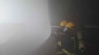শাহজালাল বিমানবন্দরের পাশের শপিং মলে আগুন 